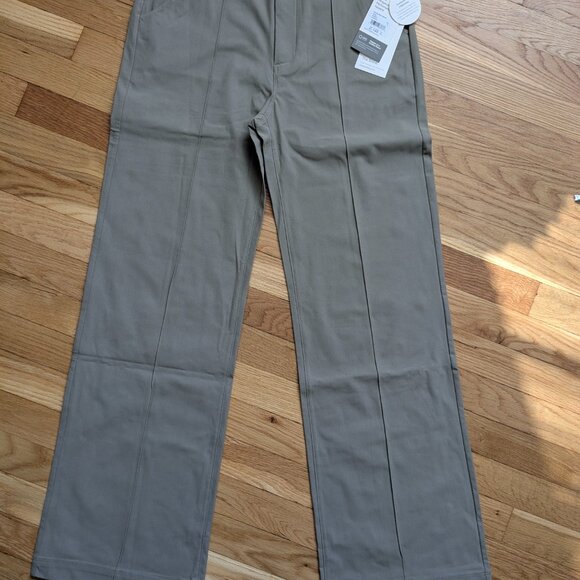 Vuori Meta Wideleg Pants - Sz S NWT - Picture 2 of 4